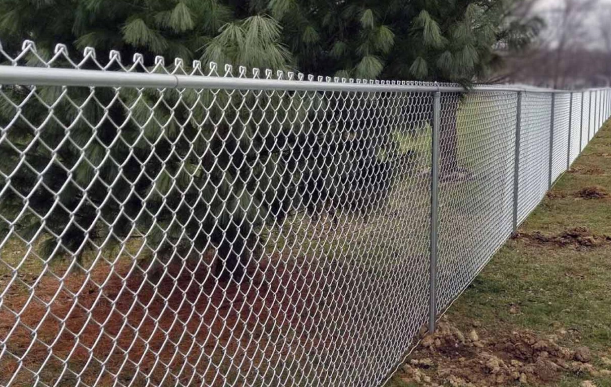 Chain-link fence installation by SureFrame in San Leandro, CA